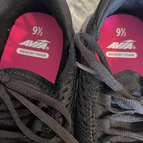 Avia Women’s 02 Running Shoes Black and White Lace Up size 9.5 - Picture 3 of 7